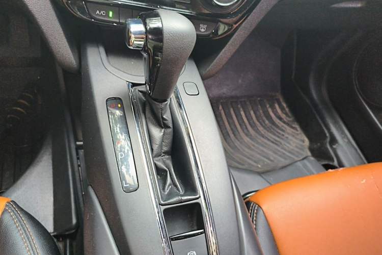 Used Honda XR-V 2015 1.5L LXi CVT Classic Edition Gear Lever