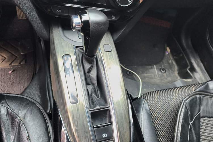 Used Honda XR-V 2015 1.8L EXi CVT Comfort Version Gear Lever