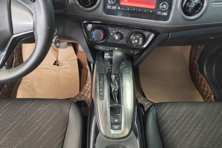 Used Honda XR-V 2015 1.8L EXi CVT Comfort Version Gear Lever