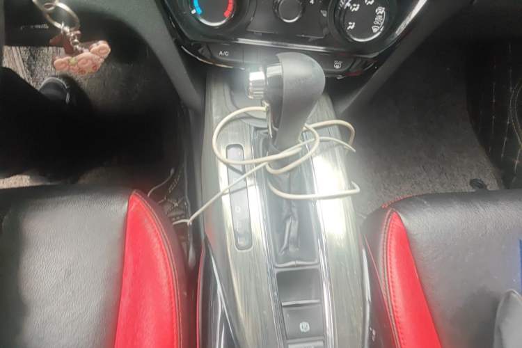 Used Honda XR-V 2015 1.8L EXi CVT Comfort Version Gear Lever