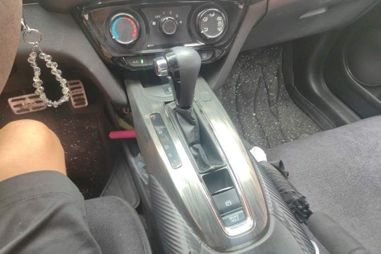 Used Honda XR-V 2015 1.8L EXi CVT Comfort Version Gear Lever