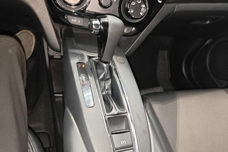Used Honda XR-V 2015 1.5L LXi CVT Classic Edition Gear Lever