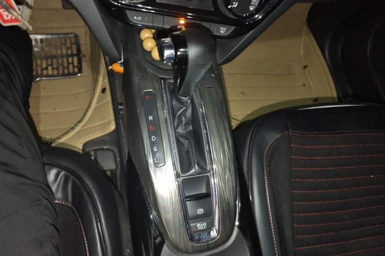 Used Honda XR-V 2015 1.8L EXi CVT Comfort Version Gear Lever