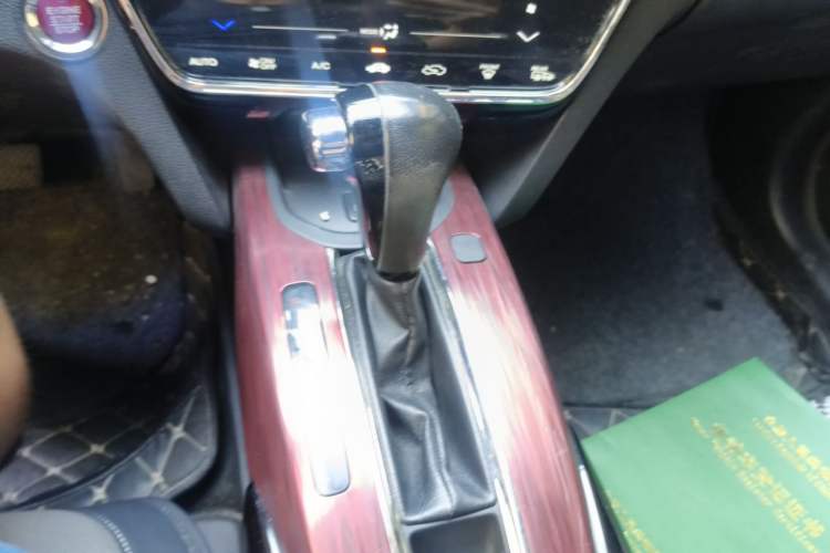 Used Honda XR-V 2015 1.8L VTi CVT Luxury Edition Gear Lever