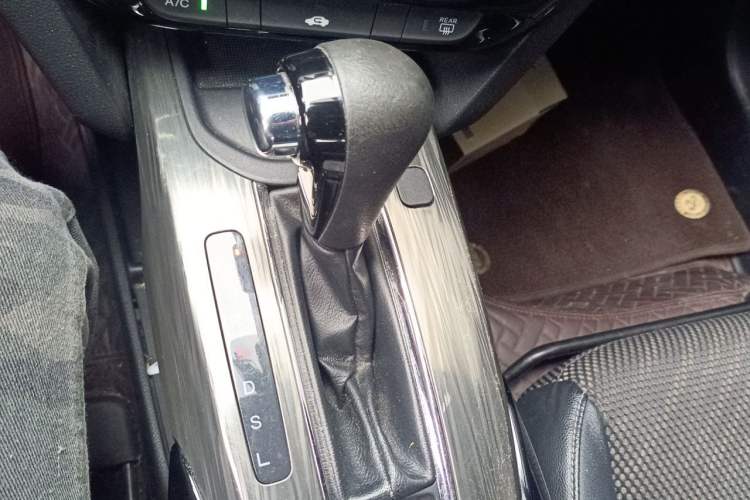 Used Honda XR-V 2015 1.8L EXi CVT Comfort Version Gear Lever