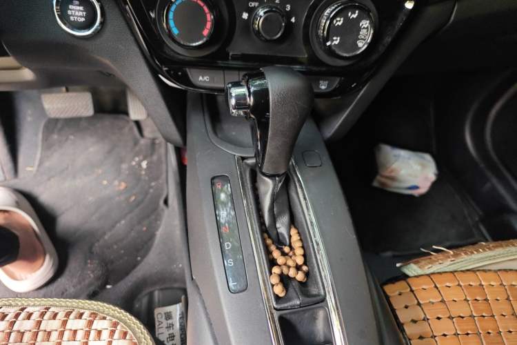 Used Honda XR-V 2015 1.5L LXi CVT Classic Edition Gear Lever