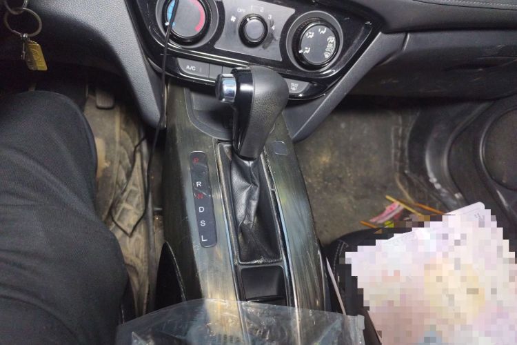 Used Honda XR-V 2015 1.8L EXi CVT Comfort Version Gear Lever