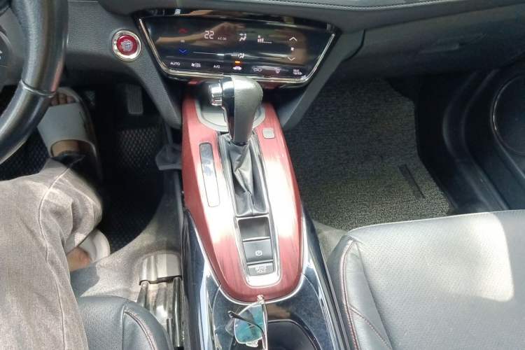 Used Honda XR-V 2015 1.8L VTi CVT Luxury Edition Gear Lever
