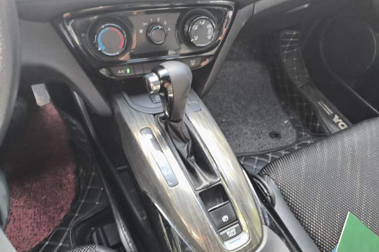 Used Honda XR-V 2015 1.8L EXi CVT Comfort Version Gear Lever