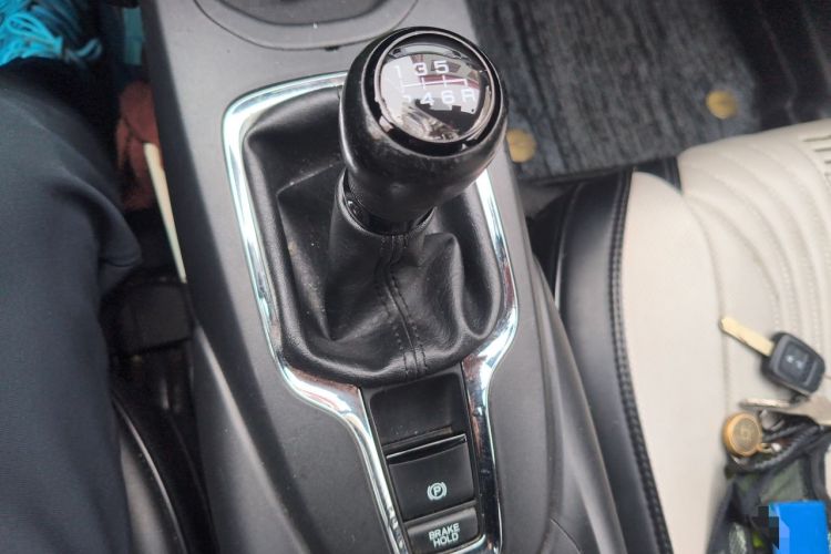 Used Honda XR-V 2015 1.5L LXi Manual Classic Edition Gear Lever