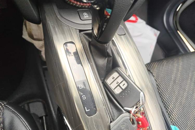 Used Honda XR-V 2015 1.8L EXi CVT Comfort Version Gear Lever