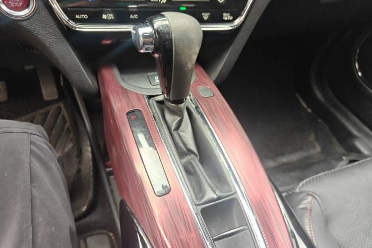 Used Honda XR-V 2015 1.8L VTi CVT Luxury Edition Gear Lever