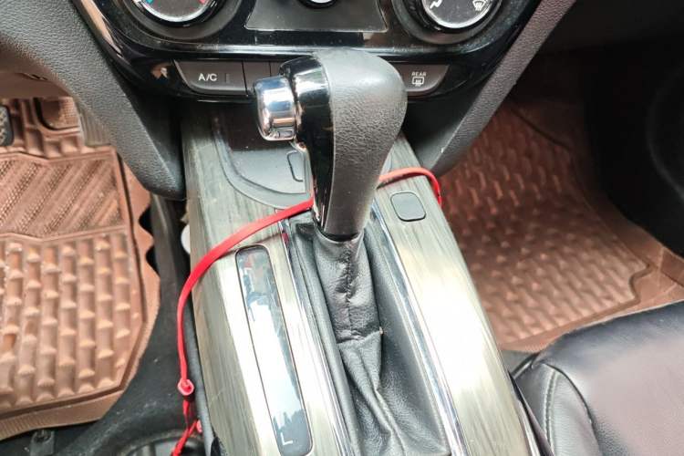 Used Honda XR-V 2015 1.8L EXi CVT Comfort Version Gear Lever