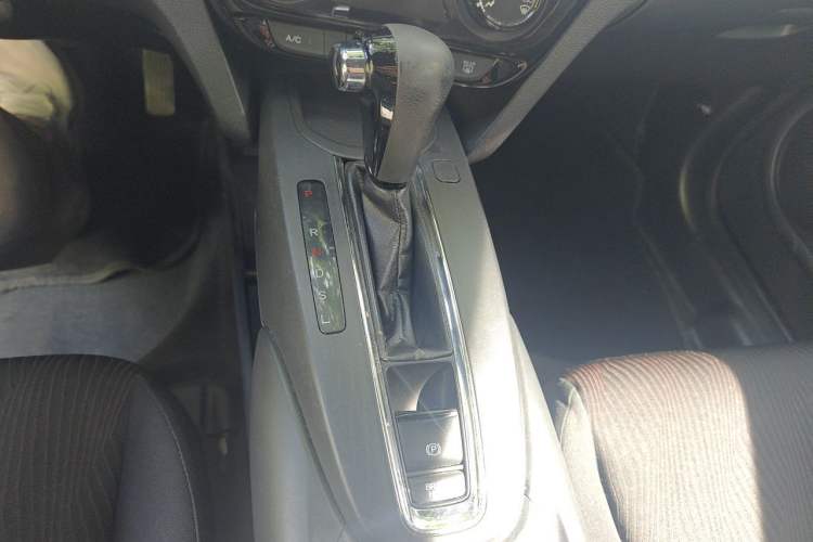 Used Honda XR-V 2015 1.5L LXi CVT Classic Edition Gear Lever