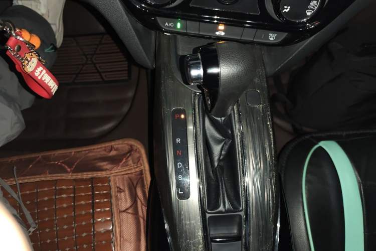 Used Honda XR-V 2015 1.8L EXi CVT Comfort Version Gear Lever