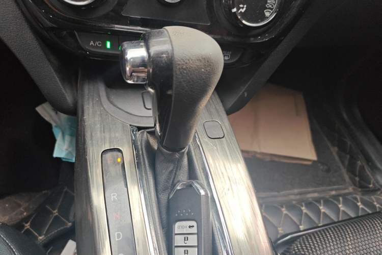 Used Honda XR-V 2015 1.8L EXi CVT Comfort Version Gear Lever