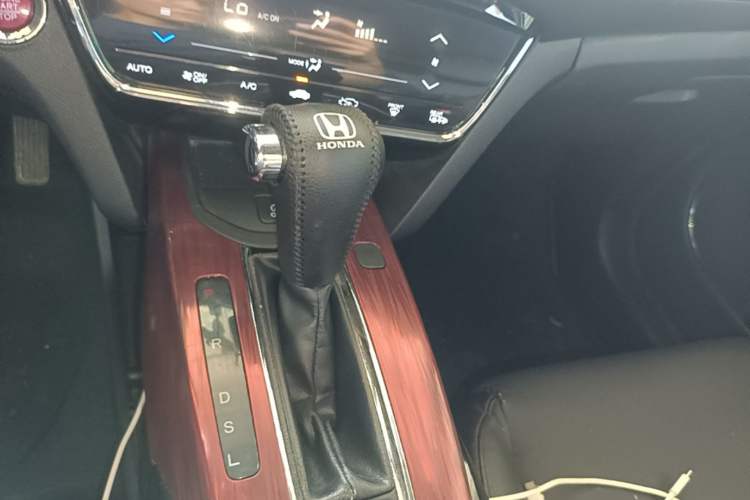Used Honda XR-V 2015 1.8L VTi CVT Luxury Edition Gear Lever