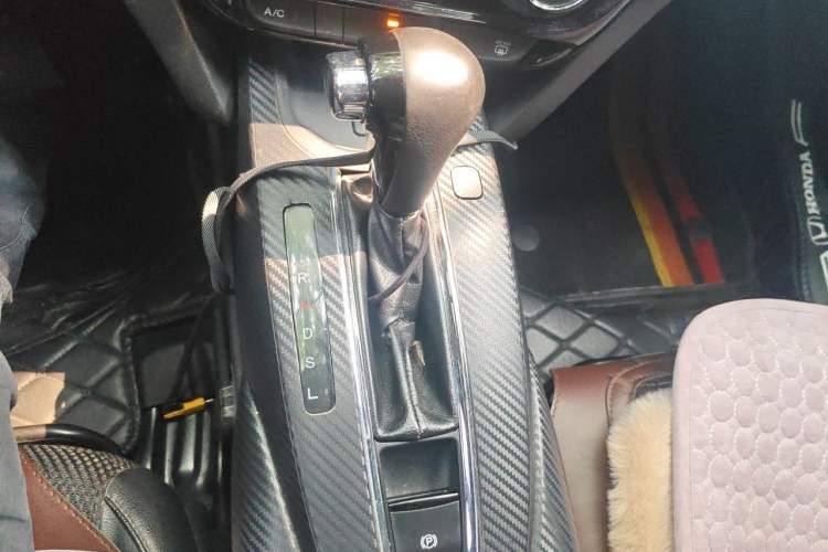 Used Honda XR-V 2015 1.8L EXi CVT Comfort Version Gear Lever