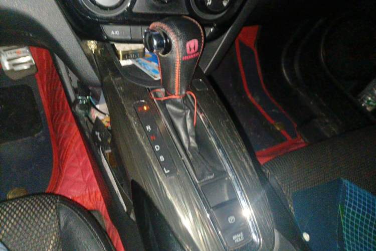 Used Honda XR-V 2015 1.8L EXi CVT Comfort Version Gear Lever