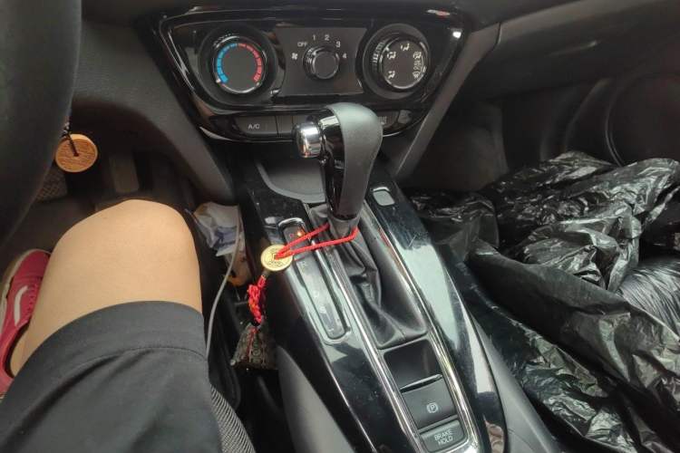 Used Honda XR-V 2015 1.5L LXi CVT Classic Edition Gear Lever