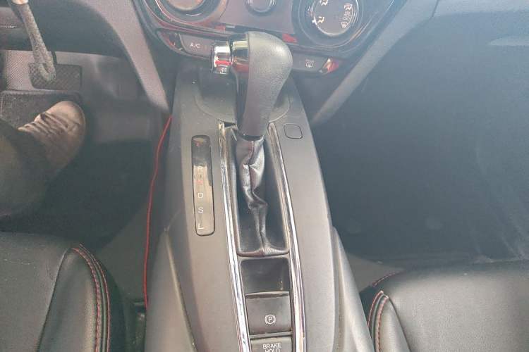 Used Honda XR-V 2015 1.5L LXi CVT Classic Edition Gear Lever
