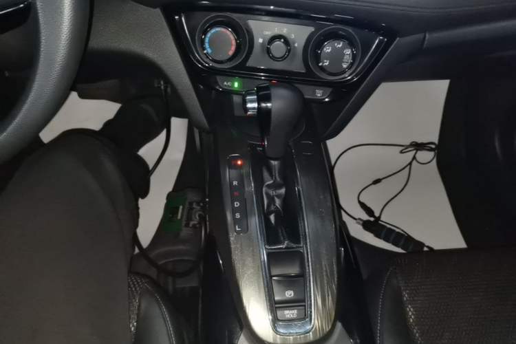 Used Honda XR-V 2015 1.8L EXi CVT Comfort Version Gear Lever