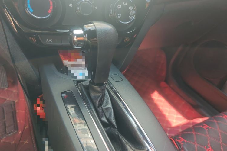 Used Honda XR-V 2015 1.5L LXi CVT Classic Edition Gear Lever