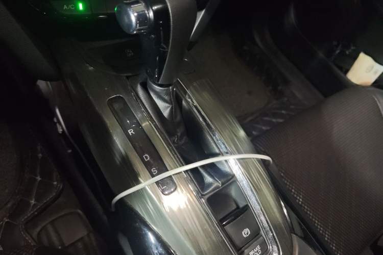 Used Honda XR-V 2015 1.8L EXi CVT Comfort Version Gear Lever