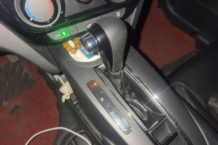 Used Honda XR-V 2015 1.5L LXi CVT Classic Edition Gear Lever