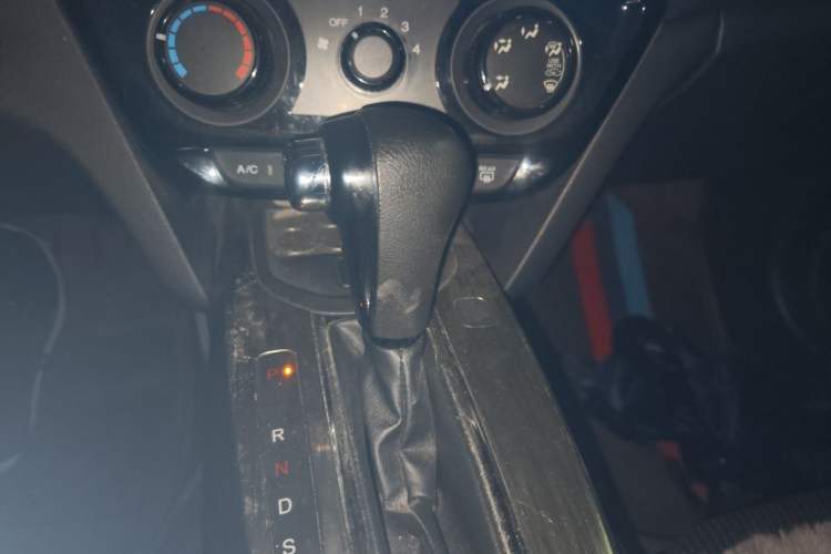 Used Honda XR-V 2015 1.8L EXi CVT Comfort Version Gear Lever