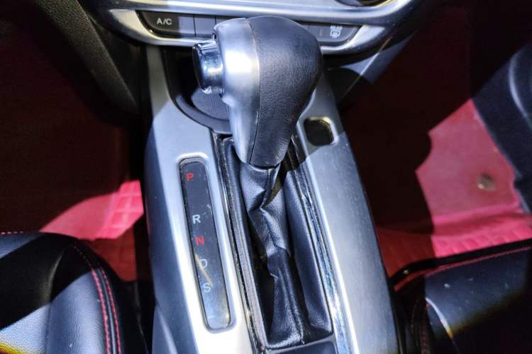 Used Honda XR-V 2015 1.5L LXi CVT Classic Edition Gear Lever