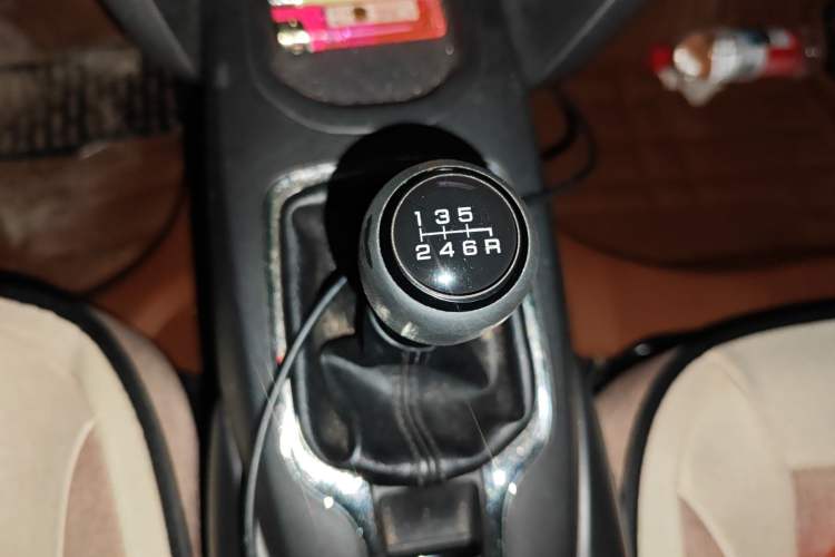 Used Honda XR-V 2015 1.5L LXi Manual Classic Edition Gear Lever