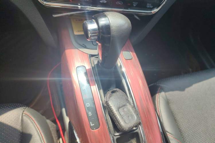 Used Honda XR-V 2015 1.8L VTi CVT Luxury Edition Gear Lever