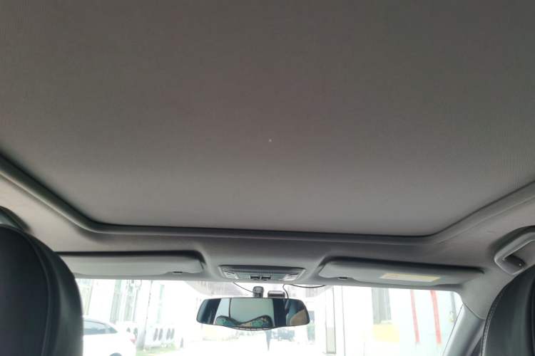 Used Honda XR-V 2015 1.8L EXi CVT Comfort Version Headliner