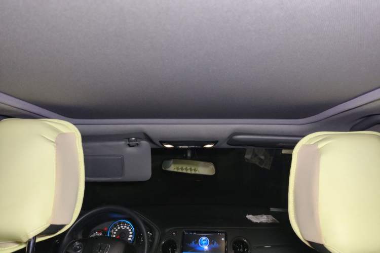 Used Honda XR-V 2015 1.8L EXi CVT Comfort Version Headliner