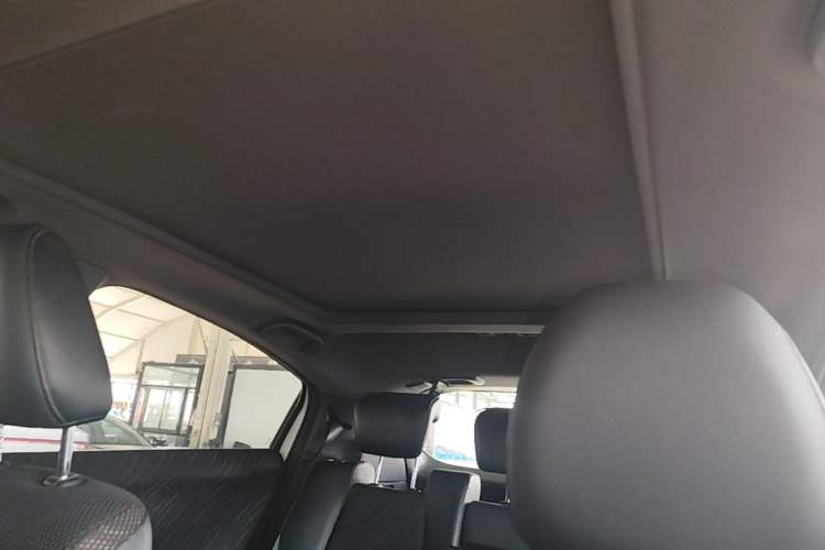 Used Honda XR-V 2015 1.8L EXi CVT Comfort Version Headliner