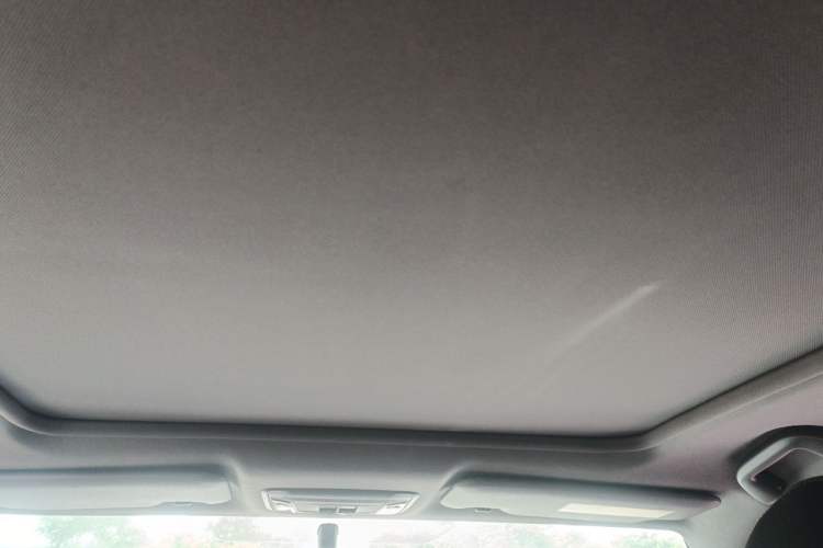 Used Honda XR-V 2015 1.8L EXi CVT Comfort Version Headliner