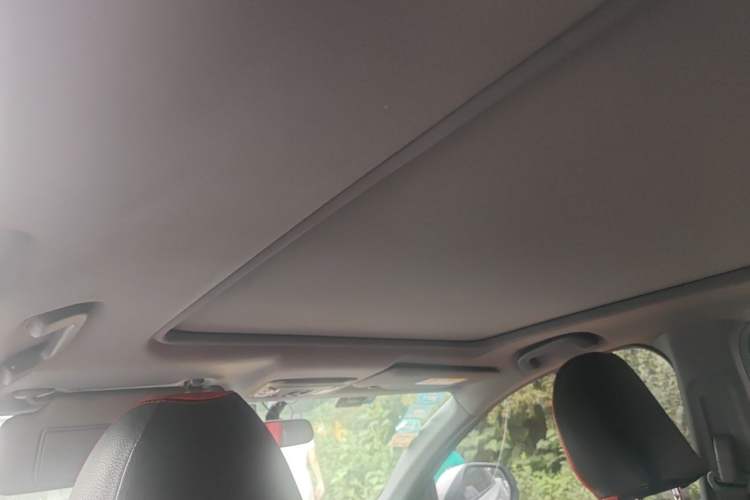 Used Honda XR-V 2015 1.8L EXi CVT Comfort Version Headliner