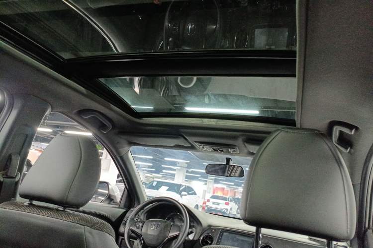 Used Honda XR-V 2015 1.8L EXi CVT Comfort Version Headliner