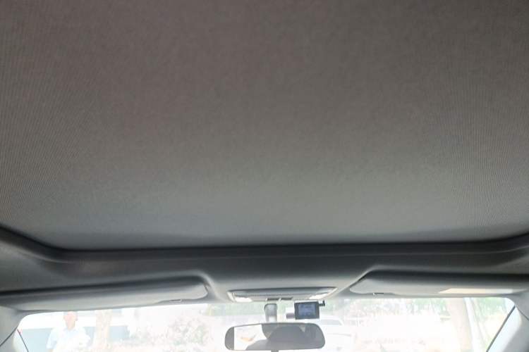 Used Honda XR-V 2015 1.8L EXi CVT Comfort Version Headliner