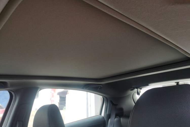 Used Honda XR-V 2015 1.8L EXi CVT Comfort Version Headliner