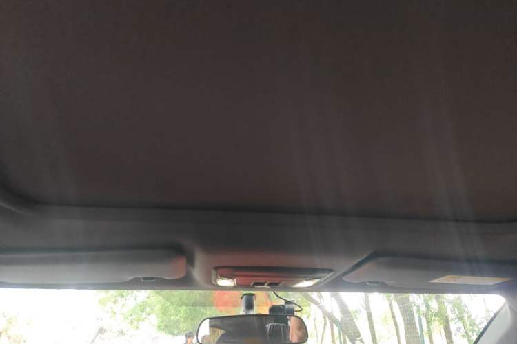 Used Honda XR-V 2015 1.8L EXi CVT Comfort Version Headliner