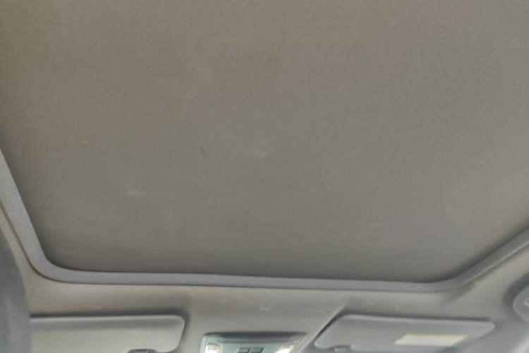 Used Honda XR-V 2015 1.8L EXi CVT Comfort Version Headliner
