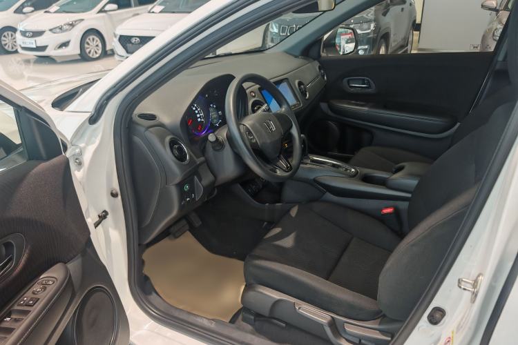 Used Honda XR-V 2015 1.5L LXi CVT Classic Edition Interior 1