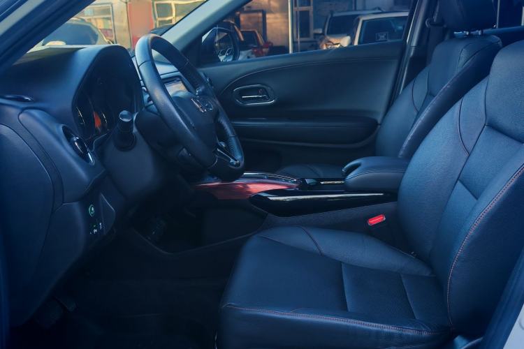 Used Honda XR-V 2015 1.8L VTi CVT Luxury Edition Interior 1