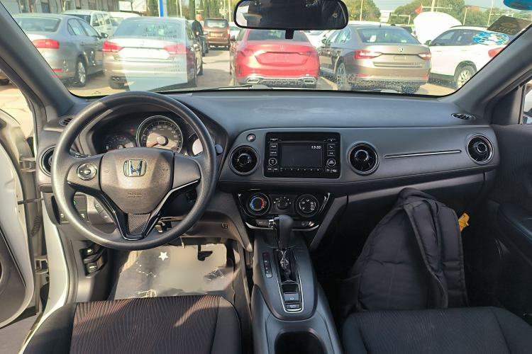 Used Honda XR-V 2015 1.5L LXi CVT Classic Edition Interior 2