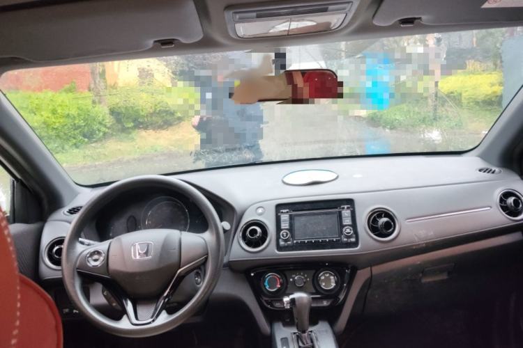 Used Honda XR-V 2015 1.5L LXi CVT Classic Edition Interior 2
