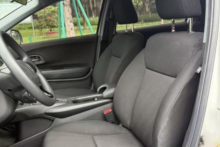 Used Honda XR-V 2015 1.5L LXi Manual Classic Edition Interior 2