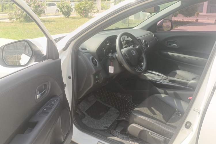 Used Honda XR-V 2015 1.8L EXi CVT Comfort Version Interior 3