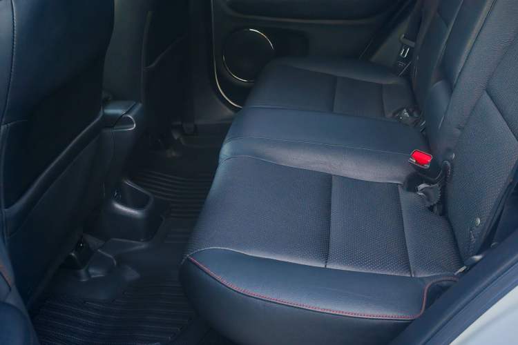 Used Honda XR-V 2015 1.8L VTi CVT Luxury Edition Interior 3